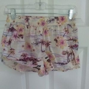 Billabone Topical Print Shorts Size S (Juniors)
